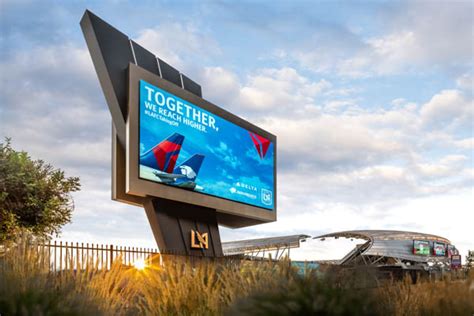 electronic signage boards|Electronic Displays Digital Signage – YESCO.